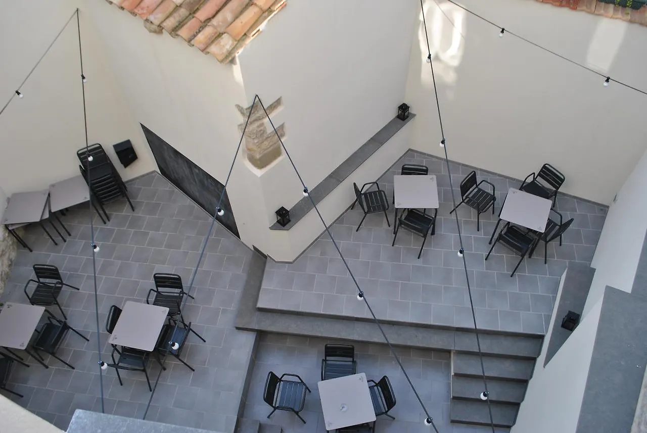Hostal Universitat Cervera